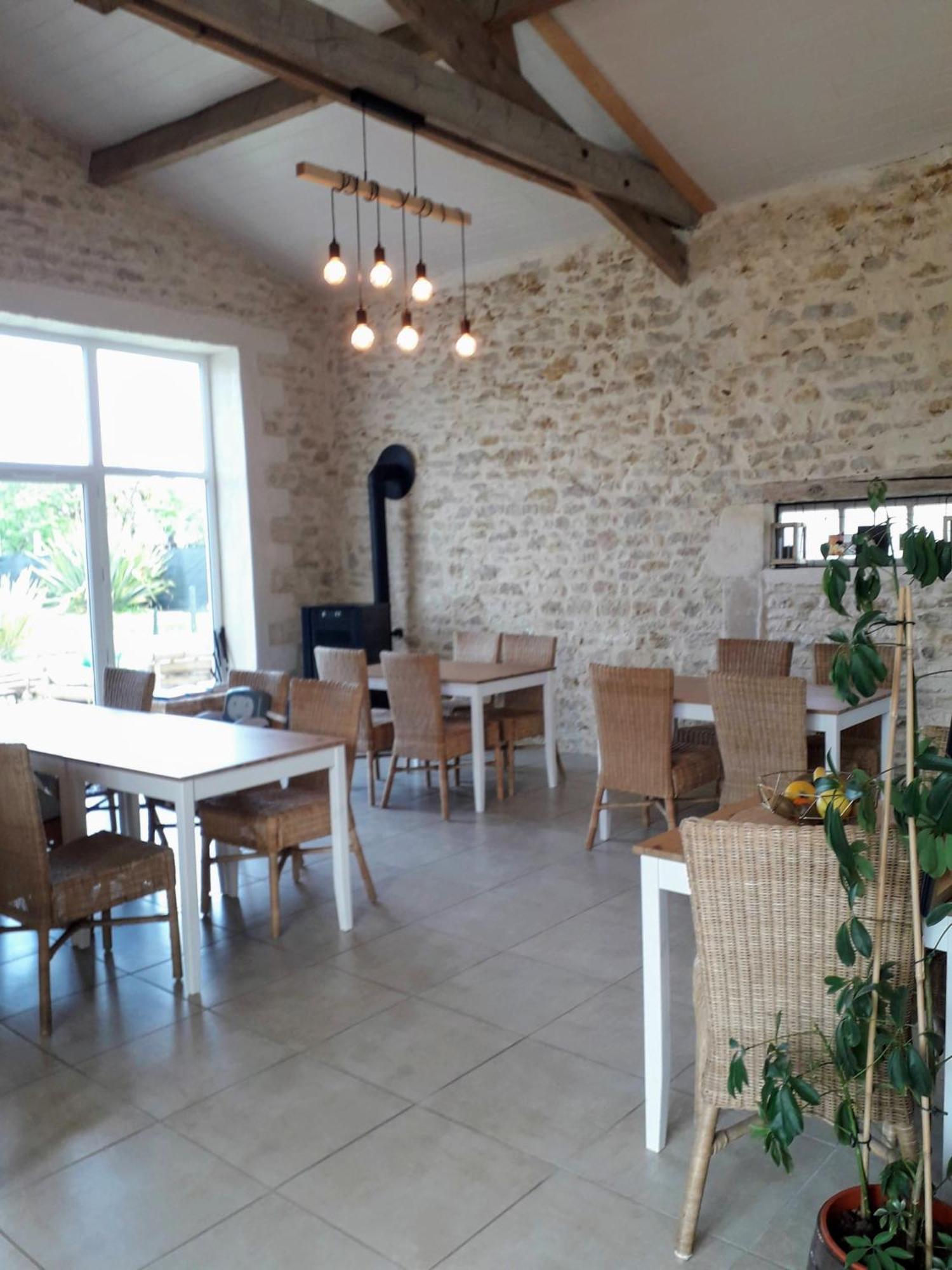 O Calme Otel Brizambourg Dış mekan fotoğraf